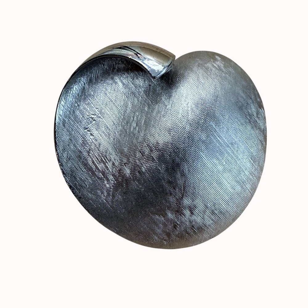 Trifari Silver Heart-Shaped Textured Brooch Pin Vintage‎ Granny Core Cottage